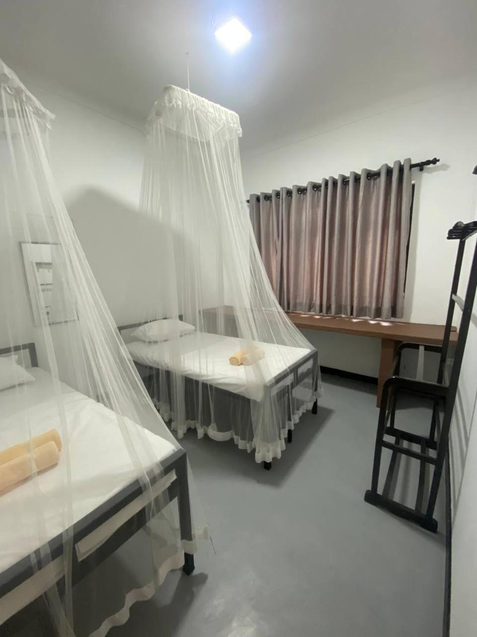 Pearl Villa Rooms And Hostel 우나와투나 외부 사진