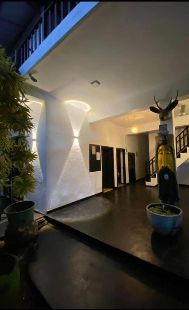 Pearl Villa Rooms And Hostel 우나와투나 외부 사진