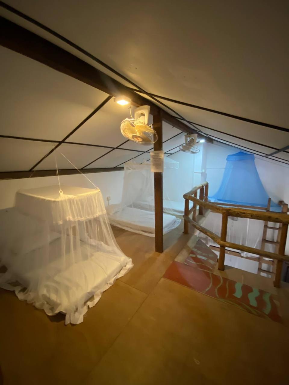 Pearl Villa Rooms And Hostel 우나와투나 외부 사진